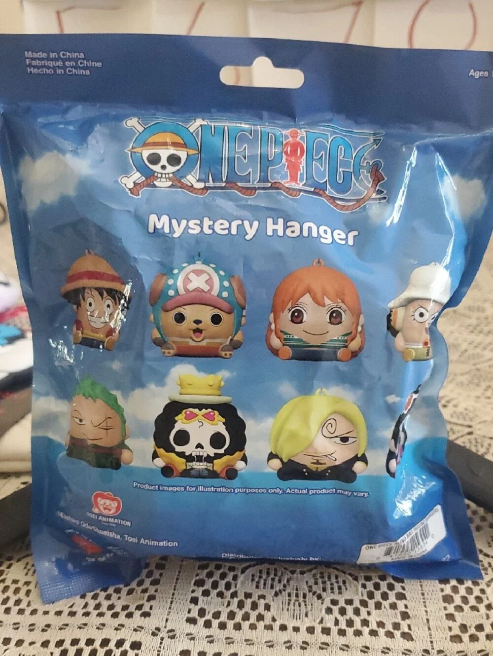 Onepiece Mystery Hanger - Blue and Red